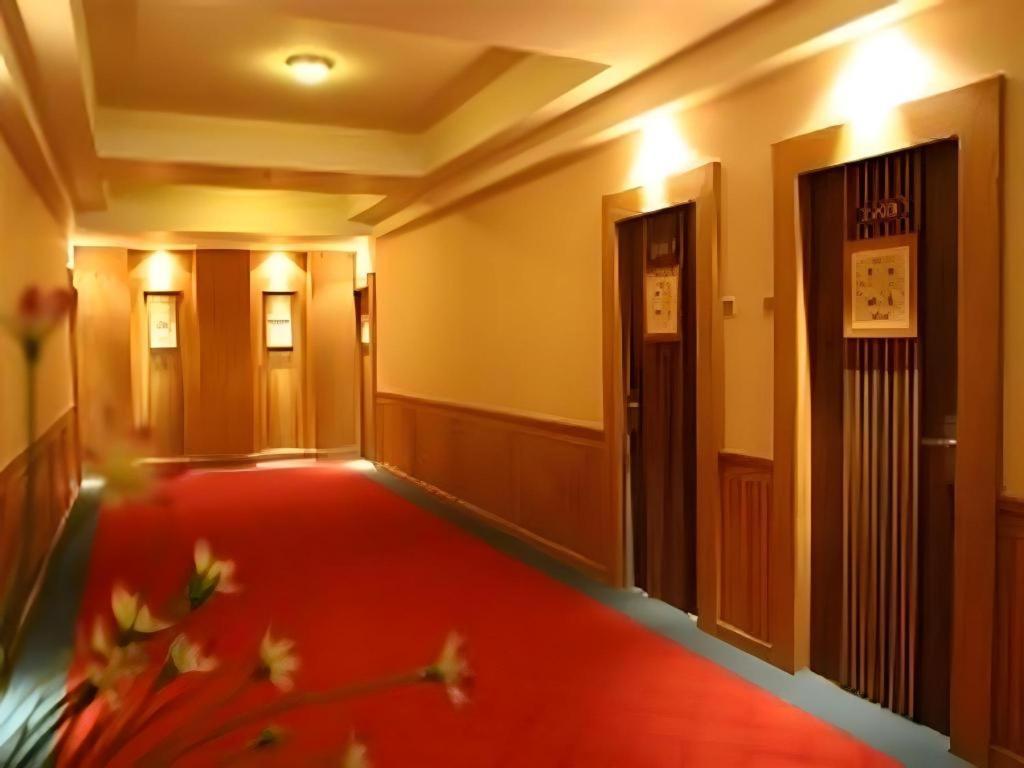 The Rich Hotel Нонтабури Екстериор снимка
